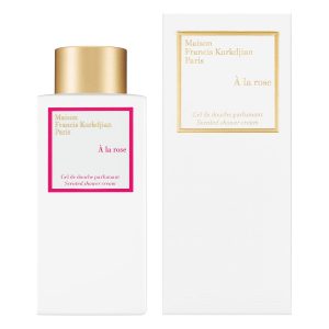 A wonderfully sensual means of continuing the À la Rose Eau de Parfum experience.