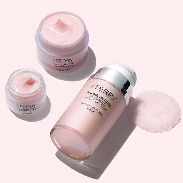 Baume de Rose Glowing Mask transforms from a gel into a creamy airy foam to clarify skin and promote a healthy glow.