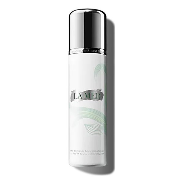 This advanced lotion infuses skin with luminous vitality