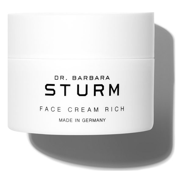 Dr. Barbara Sturm’s FACE CREAM RICH is a richer version of FACE CREAM. Perfect for more mature skin or complexions that need extra hydration during the winter months. Also suitable as a day cream for demanding or dry skin.